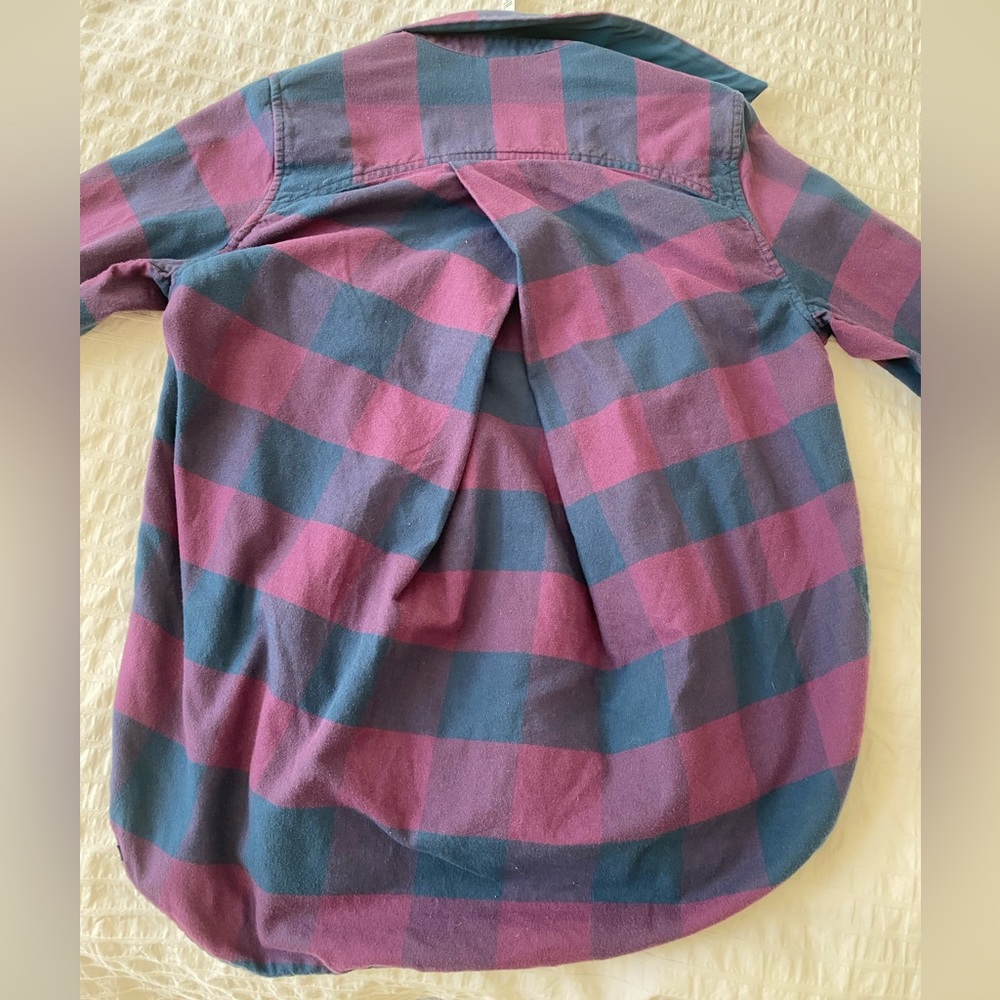 Lululemon long sleeve button down shirt